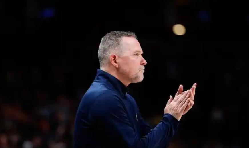 九游官网入口 -包含里程碑夜！丹佛掘金官宣签约，西甲冲刺阶段刷纪录，管理层满意，年轻球员得到机会的词条