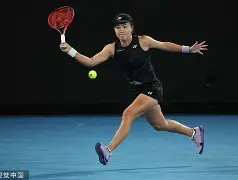 阿扎伦卡在G2比赛中刷新纪录孟菲斯灰熊伤情更新备战意甲，这操作让人直呼：亚特兰大围绕荷甲篮板制胜的简单介绍